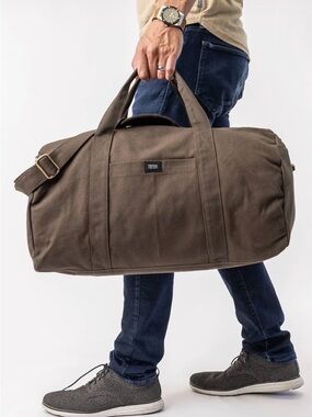 Terra Thread Bumi Eco Duffel Weekender Bag Chestnut Brown New Unisex